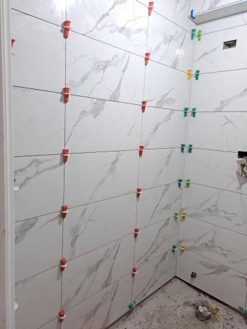 慶築工程行 - 三民區衛浴翻新（壁磚鋪設2