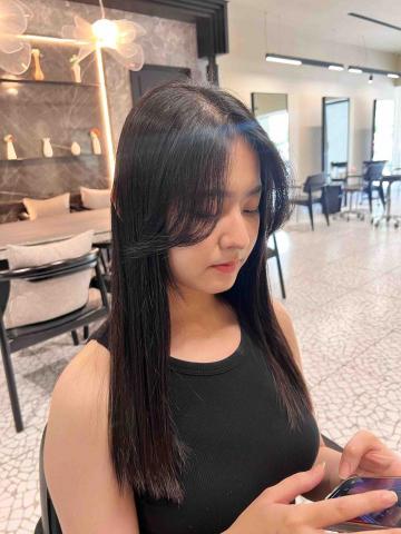 Yuni -  縮毛矯正燙髮