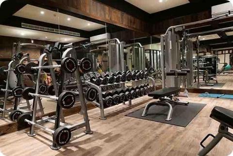 劉益廷 - *公司、企業私人健身房
*定期按排幫事業夥伴們上重訓課程
*設備齊全可規劃一系列課表及操作流程 劉益廷 - *公司、企業私人健身房
*定期按排幫事業夥伴們上重訓課程
*設備齊全可規劃一系列課表及操作流程