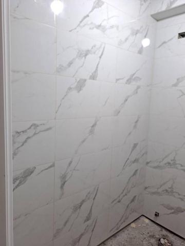 慶築工程行 - 三民區衛浴翻新（牆面填縫後2