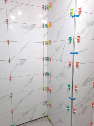 慶築工程行 - 三民區衛浴翻新（壁磚鋪設1