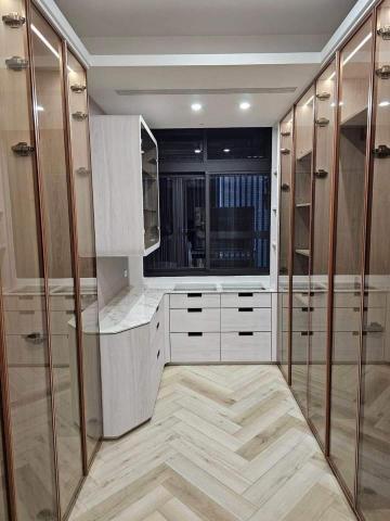 ESHouse - 獨立更衣間規劃設計