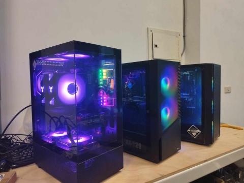 劉偉恩（惟馨資訊） - 想給沒錢打遊戲的學生一個夢想
（全有保固）
