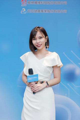 Adele （恰恰）專業主持 - 