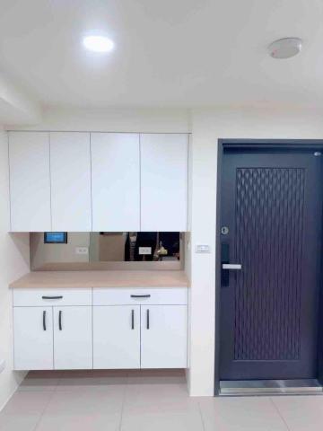 芯富居室內裝修工程有限公司 - 玄關櫃