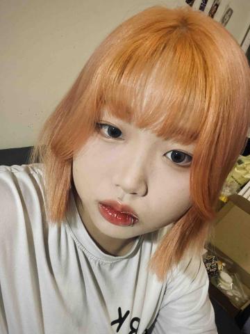 提供遛狗服務的專家廖