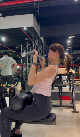 Kidder - 學生滑輪下拉