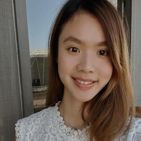 提供model模特服務的專家Wei