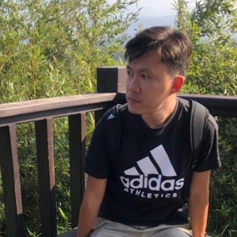 SHIH WEI - 戶外爬山