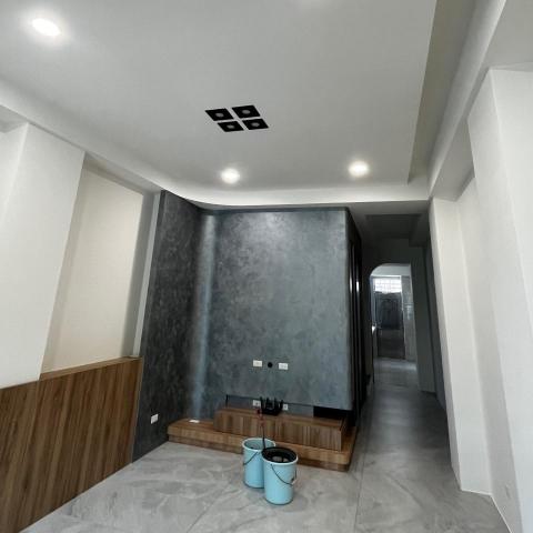 提供收纳桌服務的專家呂家興