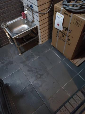 周光山 - 陽台清潔後