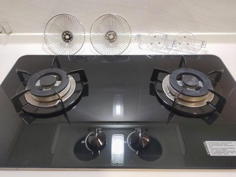 周光山 - 爐具清潔後