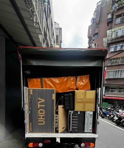 雙北市搬家 家庭垃圾-傢俱家電清運 - 板橋搬家