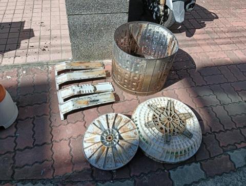 亮晶淨 專業洗衣機清洗 - 水垢 棉絮 髒污 全部都卡著