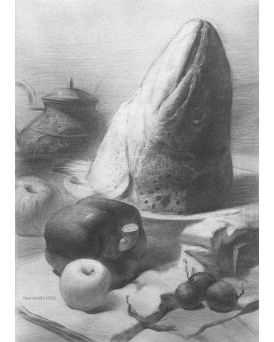 Han studio  邱柏翰 - 魚頭靜物組課堂示範，如果你想學習素描，卻不知道該怎麼開始，我們課堂會帶著你解析形狀如何畫，明暗怎麼分配。
立即洽詢素描課程，我們一起感受學習畫畫樂趣