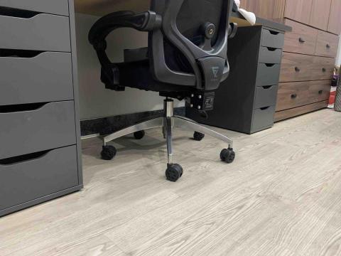 Chen-Hui - 塑膠地板/傢俱安裝/規劃