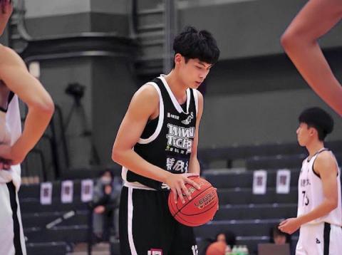 劉亦晨 - 臺灣科技大學現役球員 劉亦晨 - 臺灣科技大學現役球員