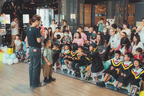 奧德攝影//活動紀錄//商品拍攝//人像拍攝 - 幼兒畢業典禮活動紀錄