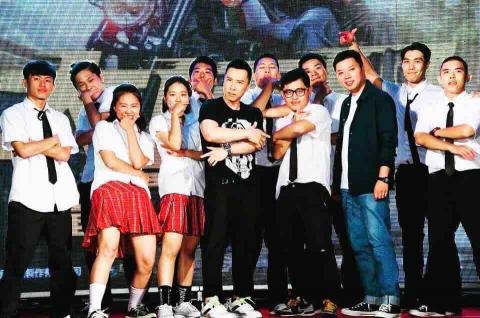 Boogie日文街舞教室 -  與國際巨星甄子丹一起表演