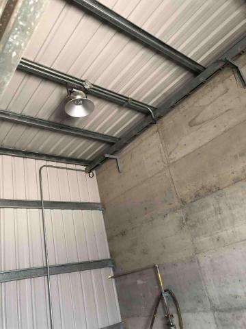 林志霖 - 工廠燈具配管安裝