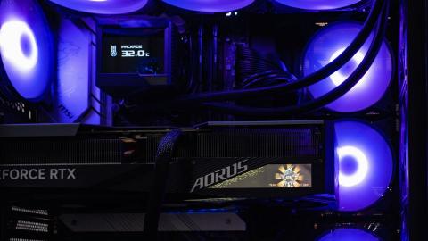 貓語資訊 - 水冷桌機組裝實例