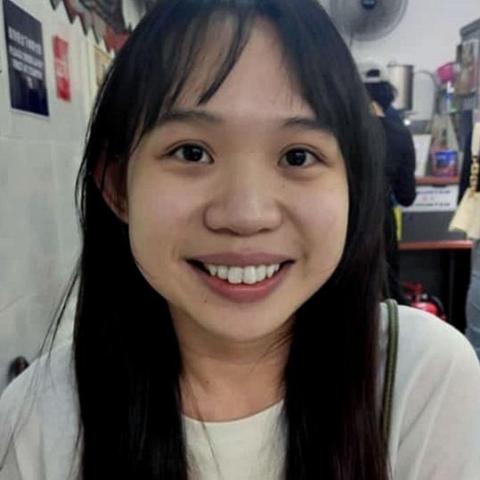 提供台語服務的專家林小姐