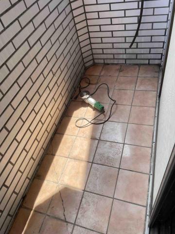 小郭 - 陽台地磚更新前