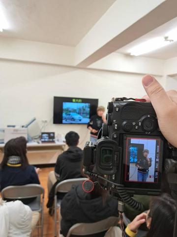 YEH - 內部訓練側拍