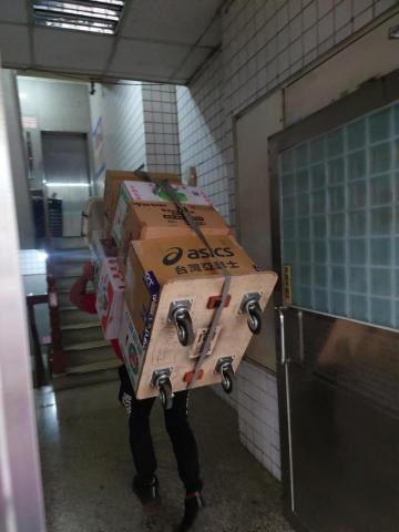 尚典精緻搬家有限公司 - 雜物紙箱搬運