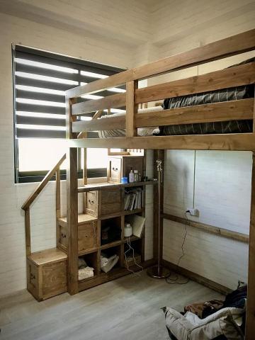 木匠之家CarpentersHouse - 案例三：雲林復古感側開樓梯櫃子高腳床搭配衣櫃