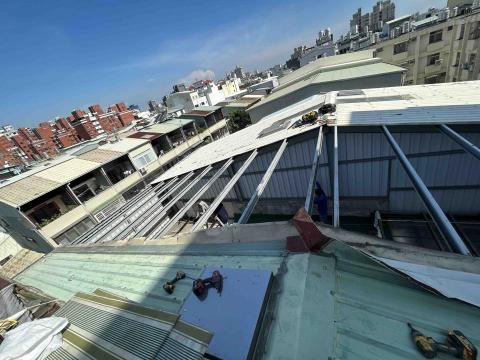 鉅軒企業社 - 潭子屋頂更換