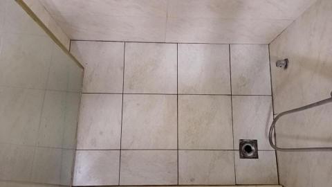 慶築工程行 - 浴室濕區地磚鋪設30*30