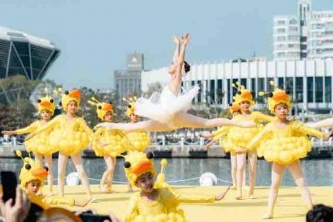 徐維涵 - 在高雄參加演出