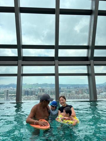 水上安全救生游泳移動教練 施紹雄 麥克叔叔 -  水上安全救生游泳移動教練 施紹雄 麥克叔叔 -