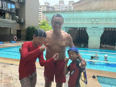 水上安全救生游泳移動教練 施紹雄 麥克叔叔 -  水上安全救生游泳移動教練 施紹雄 麥克叔叔 -