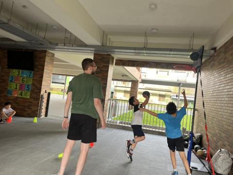 Robert英語籃球 - 