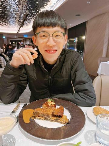 提供acut價位服務的專家郭軒泓