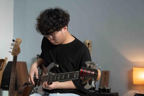 胖仔音樂工作坊  貝斯/吉他/作曲/教學/演奏 - 