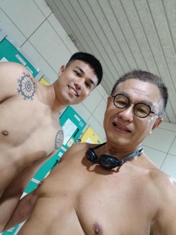 水上安全救生游泳移動教練 施紹雄 麥克叔叔 -  水上安全救生游泳移動教練 施紹雄 麥克叔叔 -