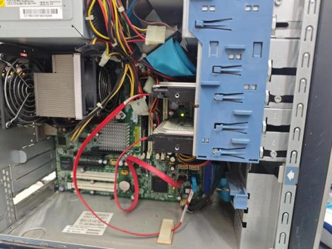 哈特資訊 - 伺服器主機維修 哈特資訊 - 伺服器主機維修