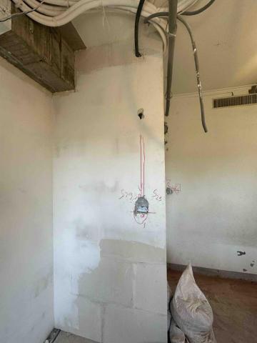 翁維廷 - 第一次接拆除白磚牆案件