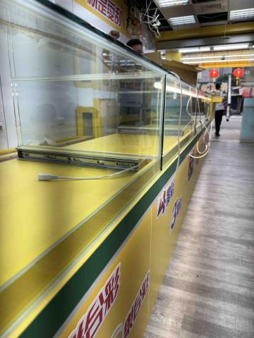 阿程水電工 - 彩卷行燈具安裝