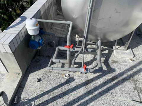 村村水電 蜘蛛人 電動車充電樁安裝 - 水塔配置