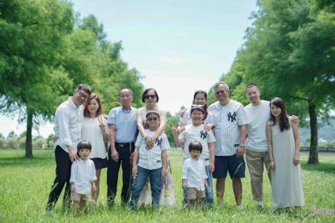 Darren studio - 全家福