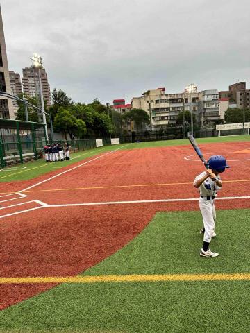 Oscar - 帶隊與天母美國學校的練習賽