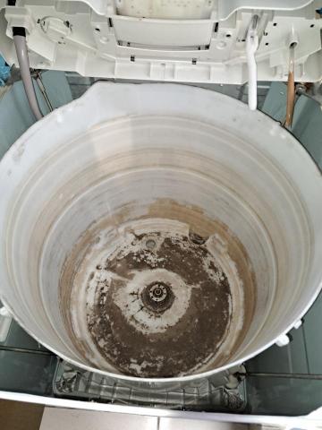 小柯居家到府清洗 - 清洗前外桶