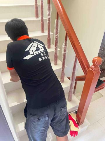 慈恩專業清潔 - 慈恩專業清潔

今日工作項目：

?服務地區：?高雄

✅服務項目：
1️⃣居家清潔（長期定點清潔）
2️⃣分租清潔
3️⃣退租清潔
4️⃣交屋清潔
5️⃣空屋清潔
6️⃣重點區域清潔（如：廚房 浴室 臥室）
7️⃣大樓清洗水塔以及公寓清洗水塔
8️⃣水塔清洗
9️⃣浴室洗除垢清洗
?廚房油汙清洗
1️⃣1️⃣水冷空调水塔清潔
1️⃣2️⃣5~15灑水車出租、工程用水、
園藝澆花、道路清洗、抑制揚塵、自來水運送
1️⃣3️⃣消毒除蟲
1️⃣4️⃣清運清潔
1️⃣5️⃣ 窗型及分離式冷氣清洗
1️⃣7️⃣高