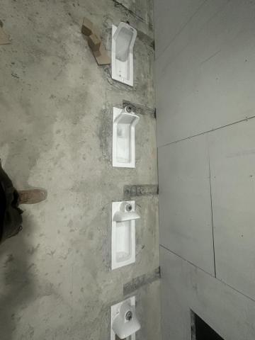 翁維廷 - 打石廁所地板管溝