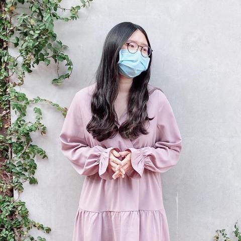 提供線上家教服務的專家邱芷豫