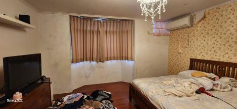 你為什麼不問問神奇海螺呢 - 新竹市東區，社區名稱：比利弗山莊 乳膠漆+拆除壁紙 施工前